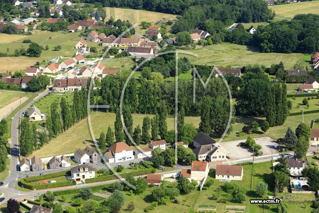 Photo arienne de Charbuy (la Grure)