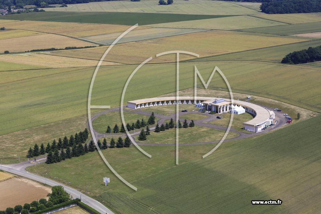 Photo arienne de Chemilly-sur-Yonne (la croix des Baillots)