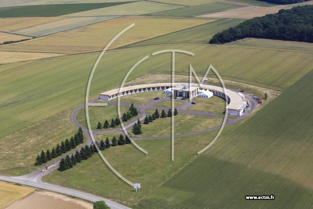 Photo arienne de Chemilly-sur-Yonne (la croix des Baillots)