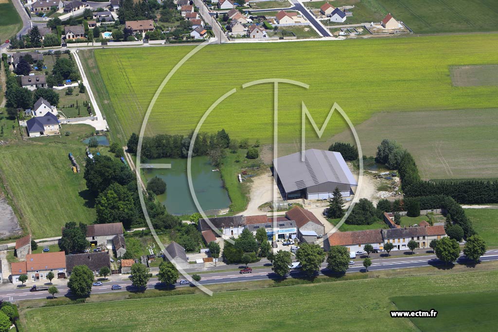 Photo arienne de pineau-les-Voves