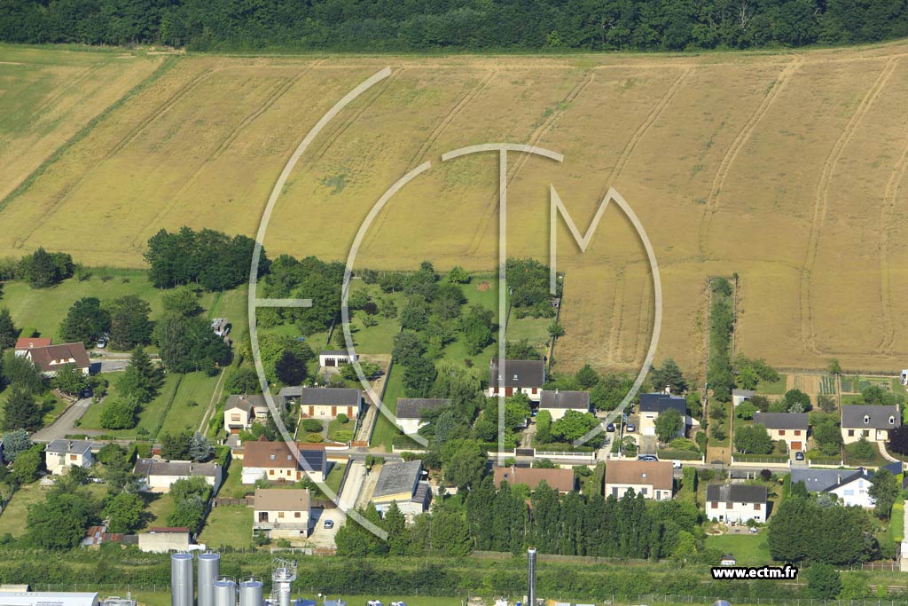 Photo arienne de Monteau (le Caron)