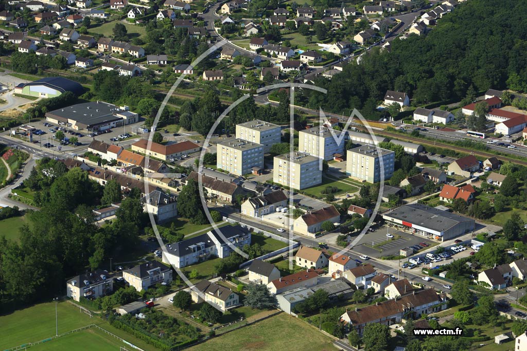 Photo arienne de Monteau (le Caron)