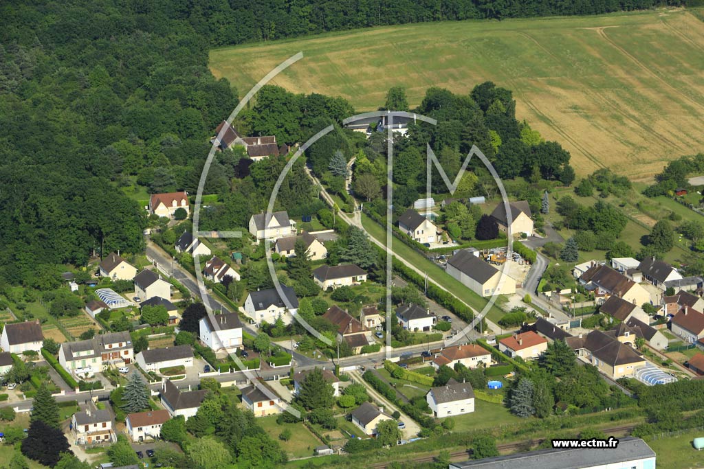 Photo arienne de Monteau (le Caron)