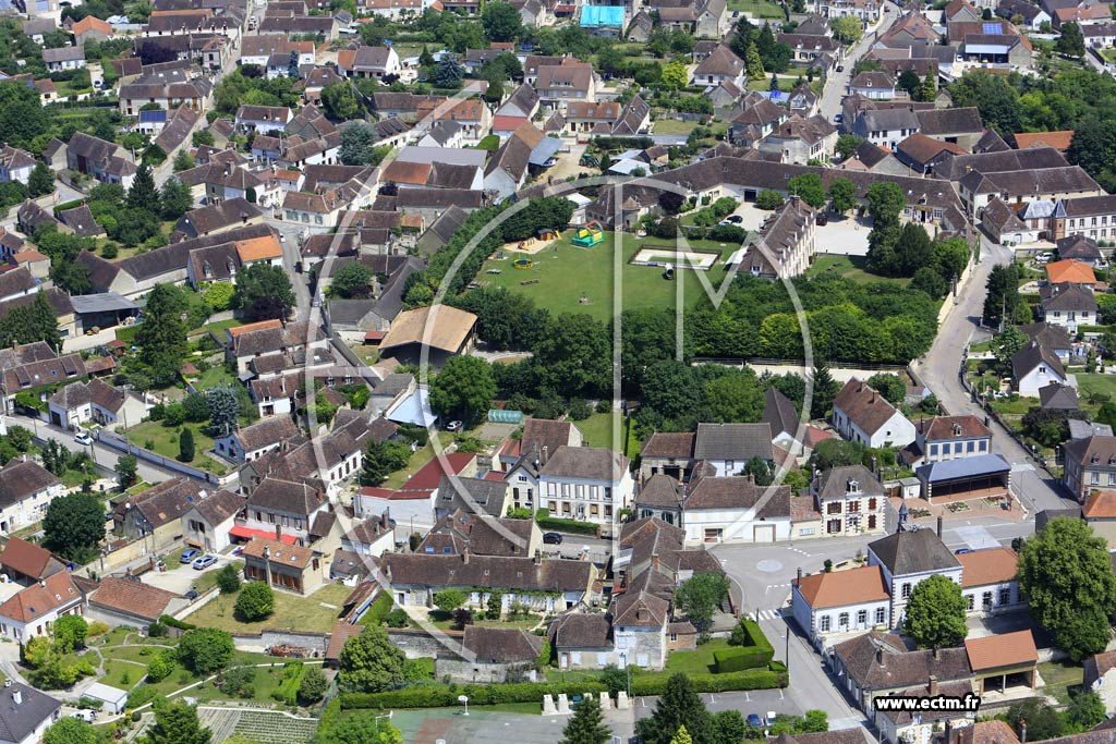 Photo arienne de Mont-Saint-Sulpice