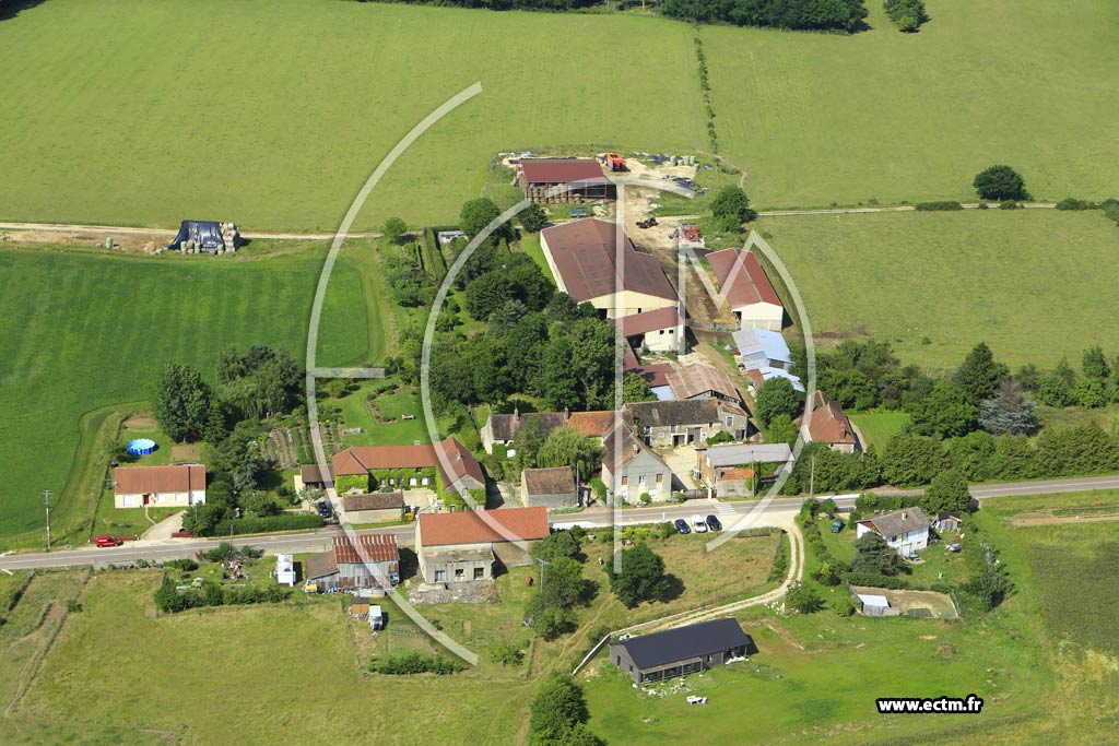 Photo arienne de Montigny-la-Resle (Souilly)