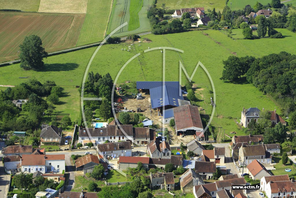 Photo arienne de Venoy (La Chapelle du Bas)