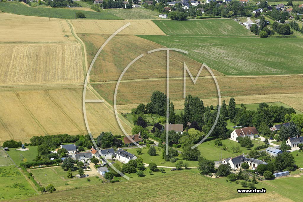 Photo arienne de Artannes-sur-Indre (la Valle)