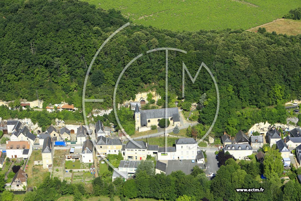 Photo arienne de Chanay (l' Eglise)