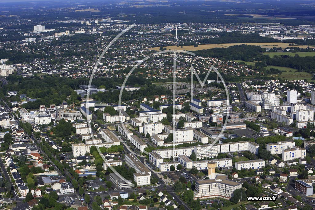 Photo arienne de Jou-ls-Tours (la Rabire)