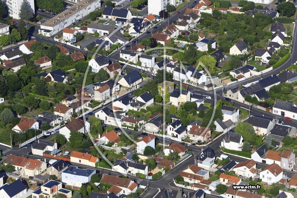 Photo arienne de Jou-ls-Tours (le Clos Neuf)