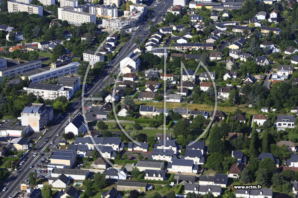 Photo arienne de Jou-ls-Tours (les Quatres Bornes)