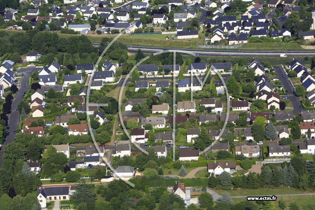 Photo arienne de Jou-ls-Tours (Quartier de la Tourmaline)