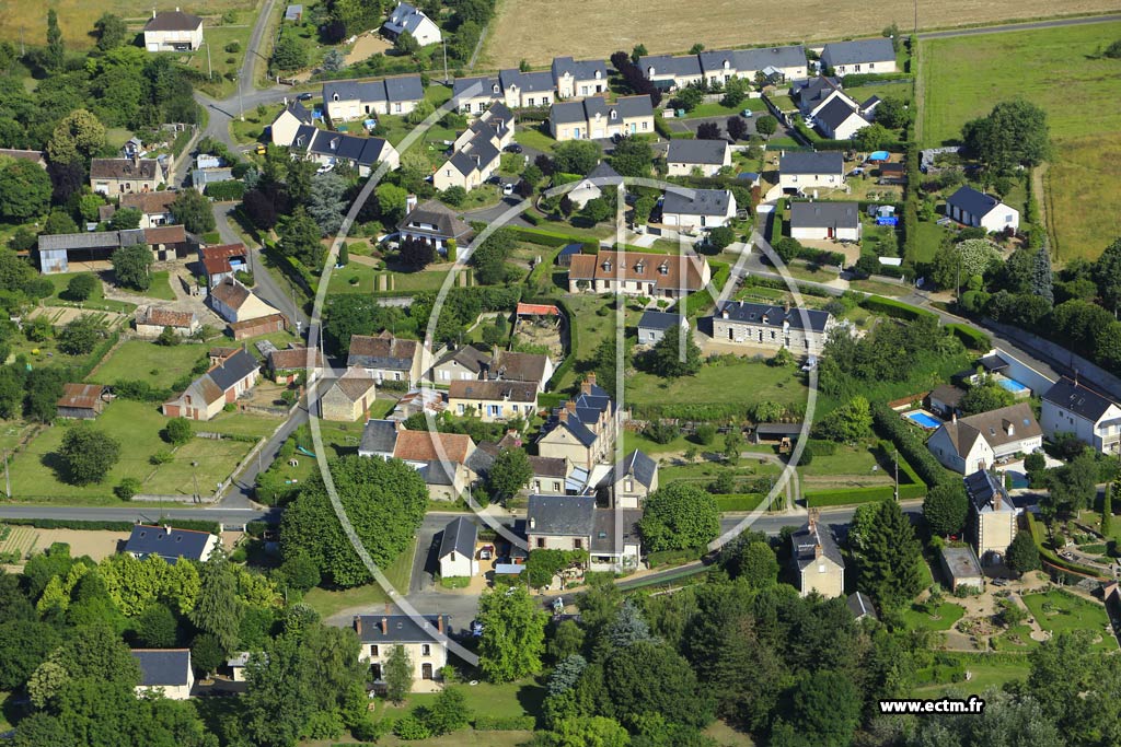 Photo arienne de Neuill-le-Lierre