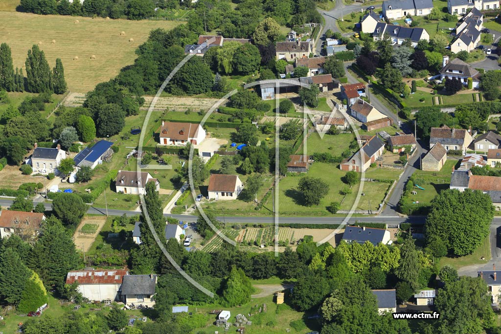 Photo arienne de Neuill-le-Lierre