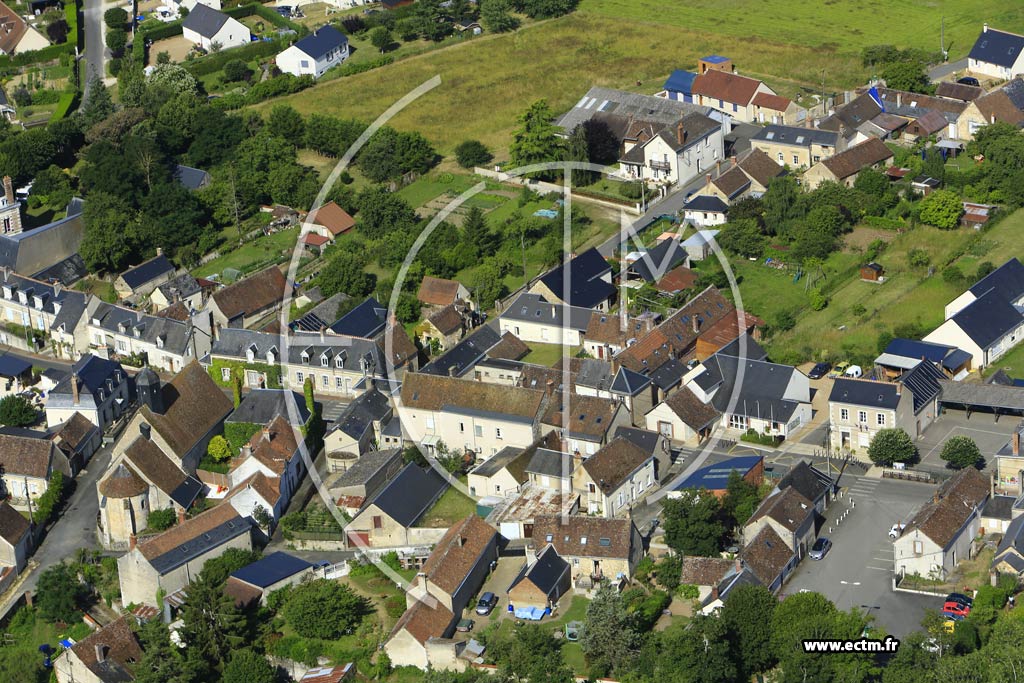 Photo arienne de Neuill-le-Lierre