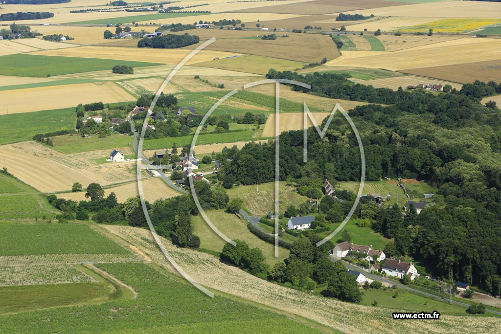 Photo arienne de Neuill-le-Lierre (Bourg Neuf)
