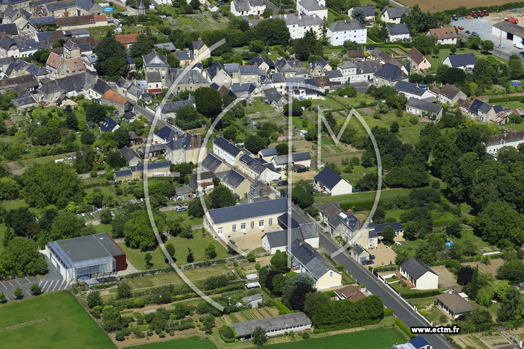 Photo arienne de Neuvy-le-Roi