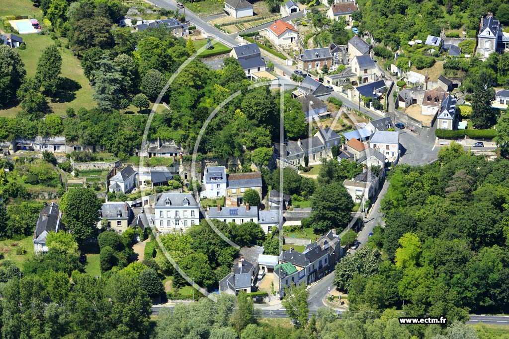 Photo arienne de Rochecorbon (les Ptis)