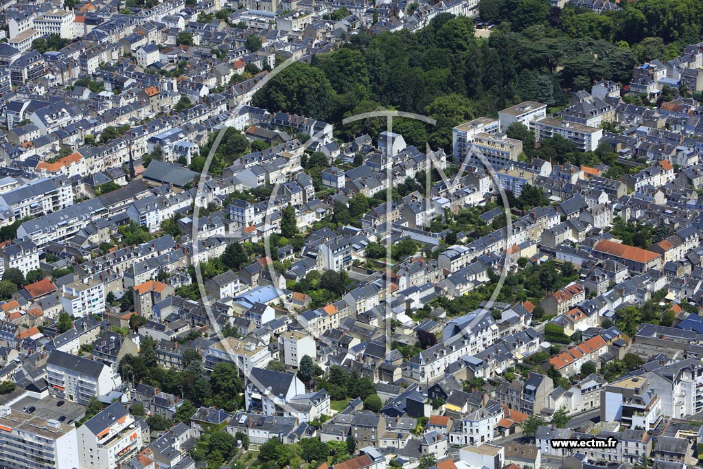 Photo arienne de Tours (Lakanal)