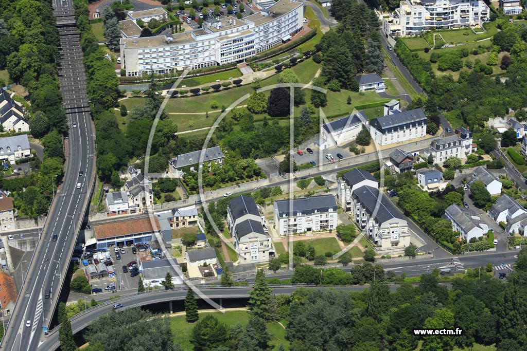 Photo arienne de Tours (Sainte-Radegonde)