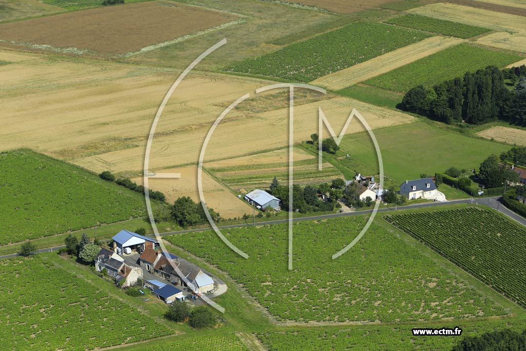 Photo arienne de Vouvray (la Croix de Miauzay)