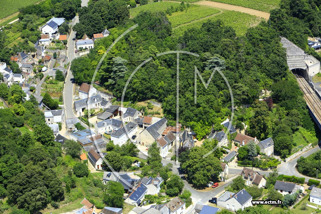 Photo arienne de Vouvray (la Valle Chartier)