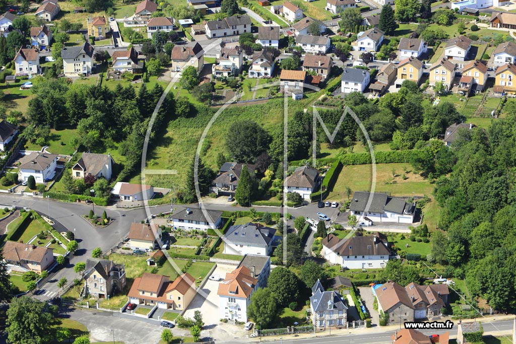 Photo arienne de Luxeuil-les-Bains (Avenue Jean Moulin)