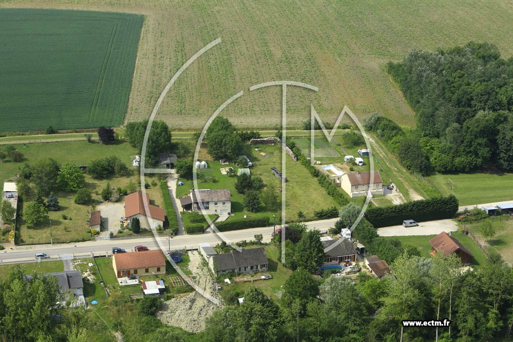 Photo arienne de Arzillires-Neuville (Neuville-sous-Arzillire)