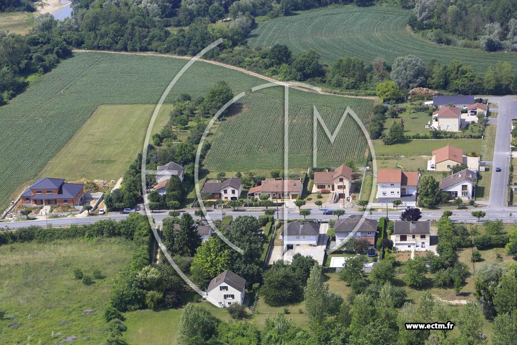 Photo arienne de Frignicourt (le Coton)