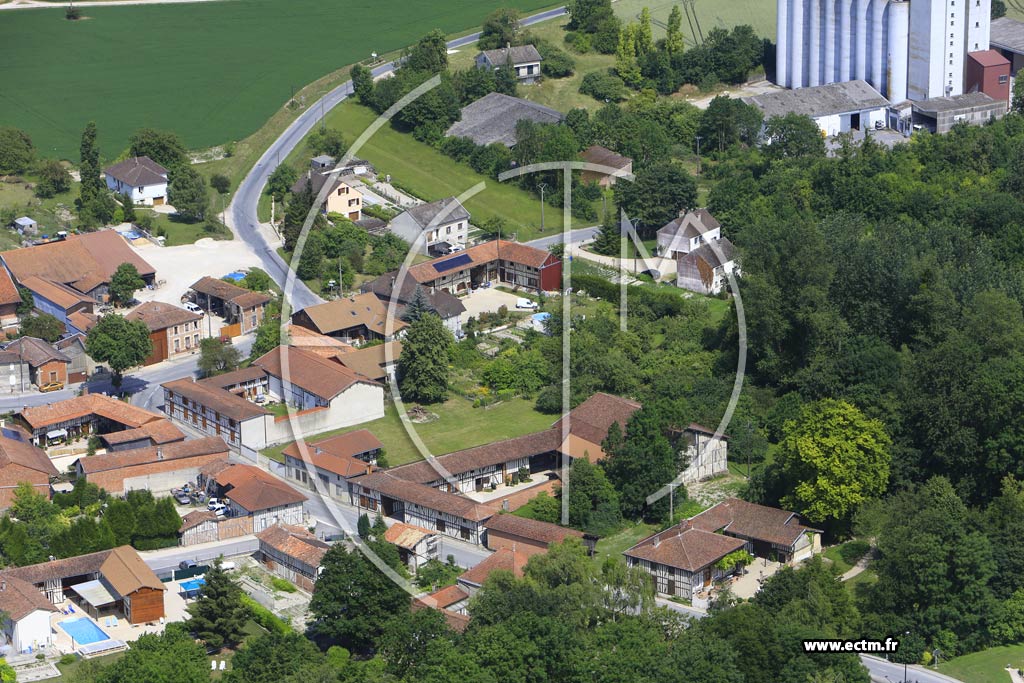 Photo arienne de Saint-Amand-sur-Fion (la Sautaine)