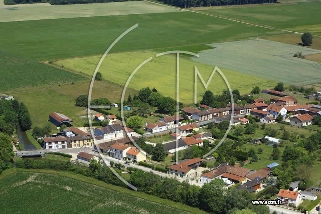 Photo arienne de Saint-Remy-en-Bouzemont-Saint-Genest-et-Isson