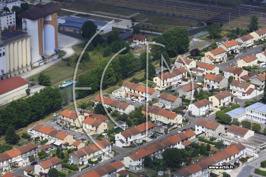 Photo arienne de Vitry-le-Franois (le Dsert)