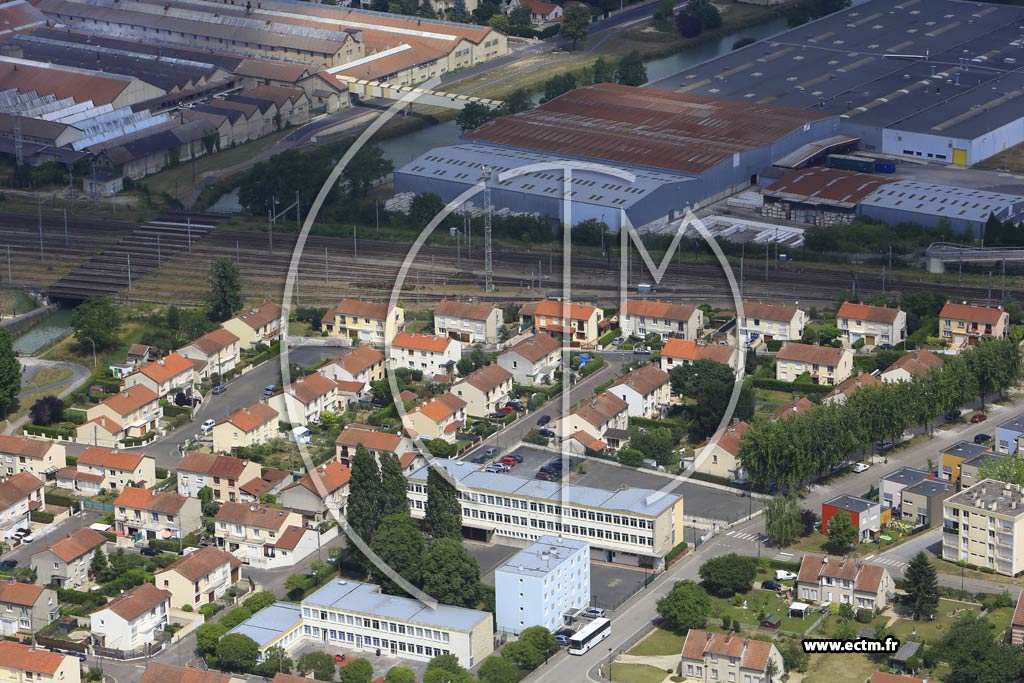 Photo arienne de Vitry-le-Franois (le Dsert)