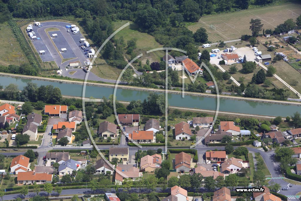Photo arienne de Vitry-le-Franois (le Grand Parc)