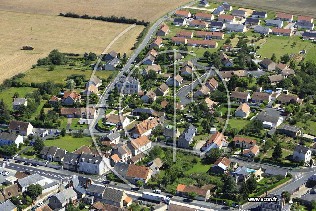 Photo arienne de Ardentes (Croix des Monceaux)