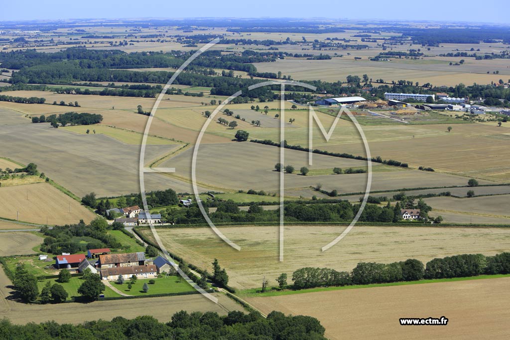 Photo arienne de Ardentes (Domaine de Villebommiers)