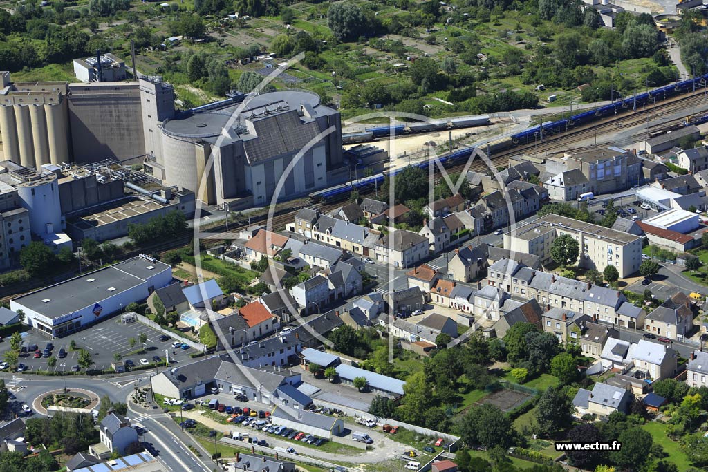 Photo arienne de Issoudun (Saint-Paterne)