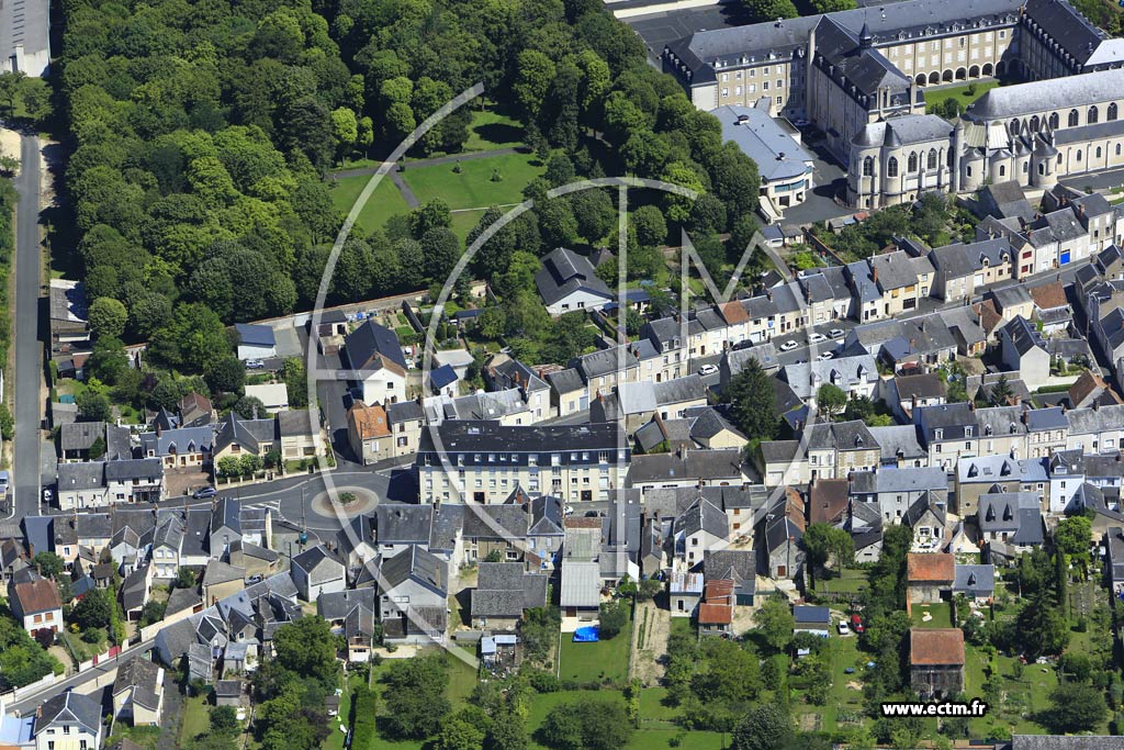 Photo arienne de Issoudun (Vilatte)