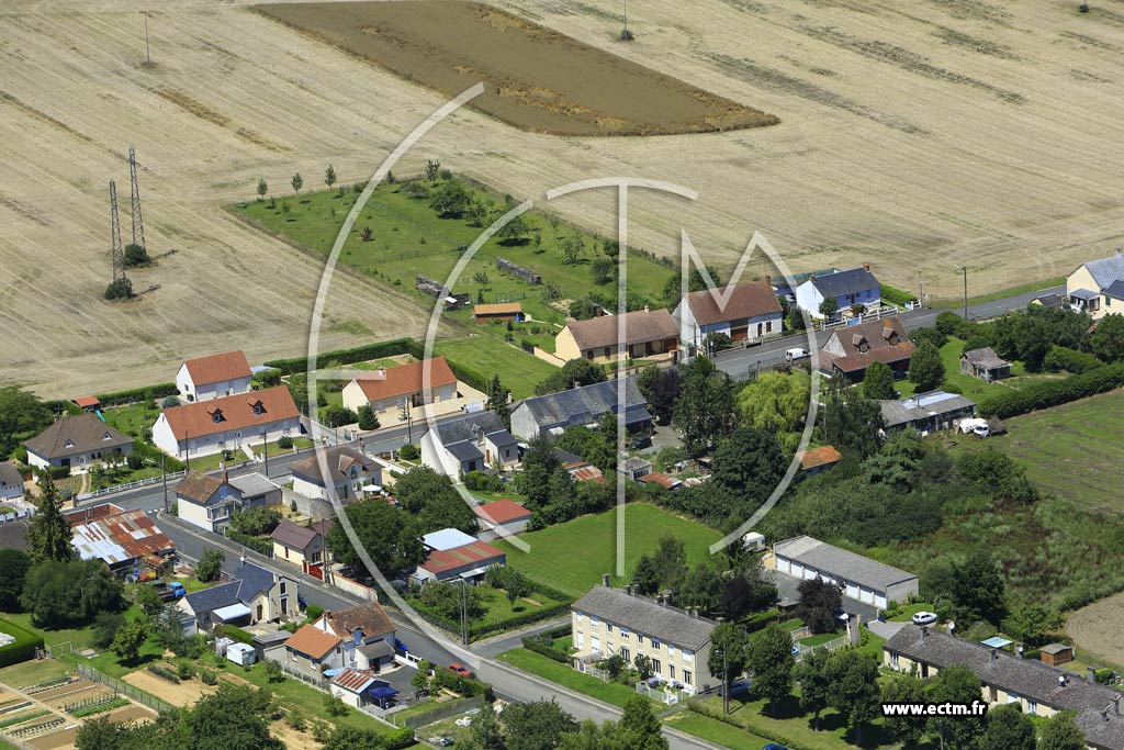 Photo arienne de Neuvy-Pailloux (la Rochefolie)
