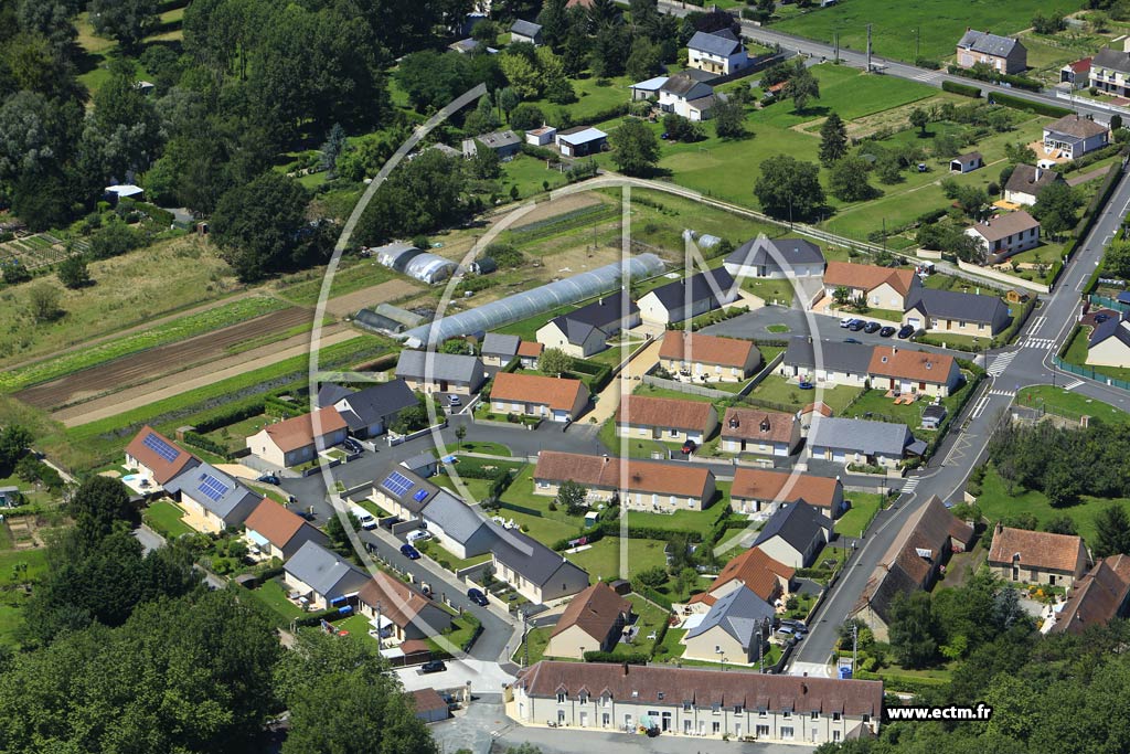 Photo arienne de Saint-Maur (le Petit Valenay)