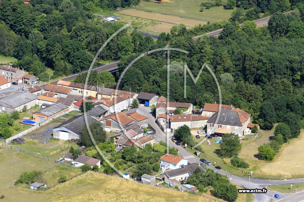 Photo arienne de Roches-sur-Marne
