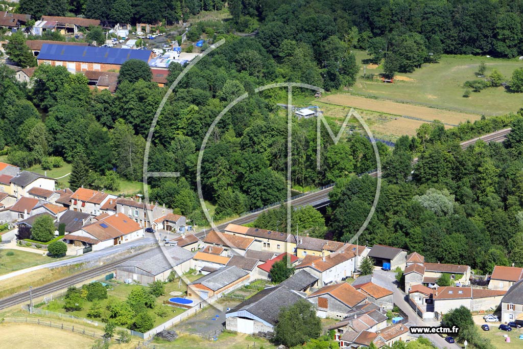 Photo arienne de Roches-sur-Marne