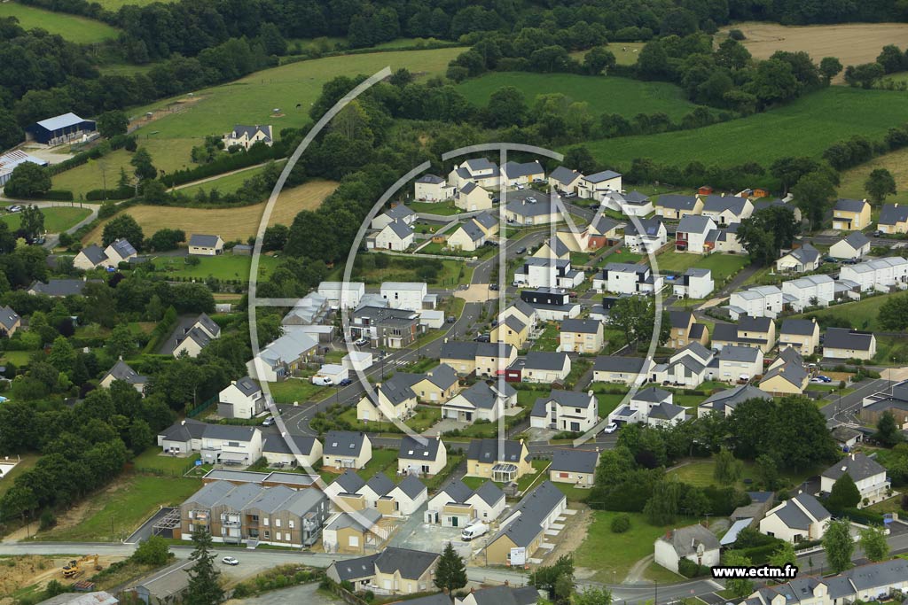 Photo arienne de Grandchamps-des-Fontaines (le Perray)