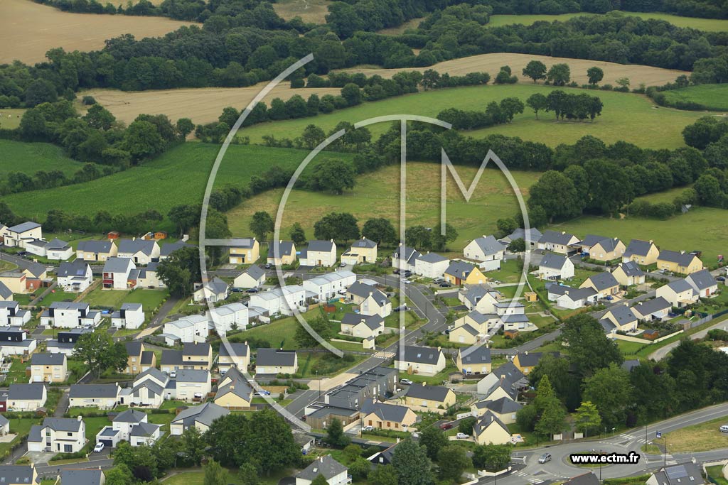 Photo arienne de Grandchamps-des-Fontaines (le Perray)