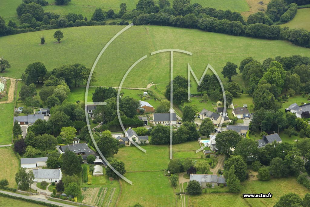 Photo arienne de Grandchamps-des-Fontaines (les Chnaies)