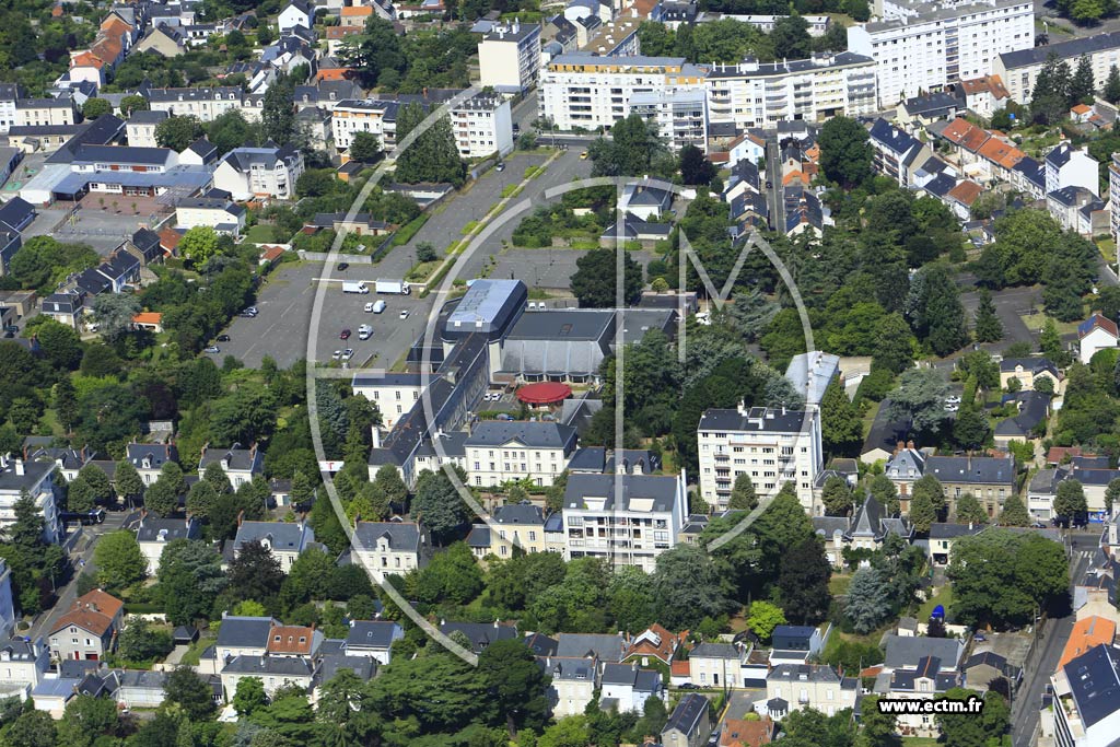 Photo arienne de Nantes (Quartier de la Basilique St-Donatien et St-Rogatien)