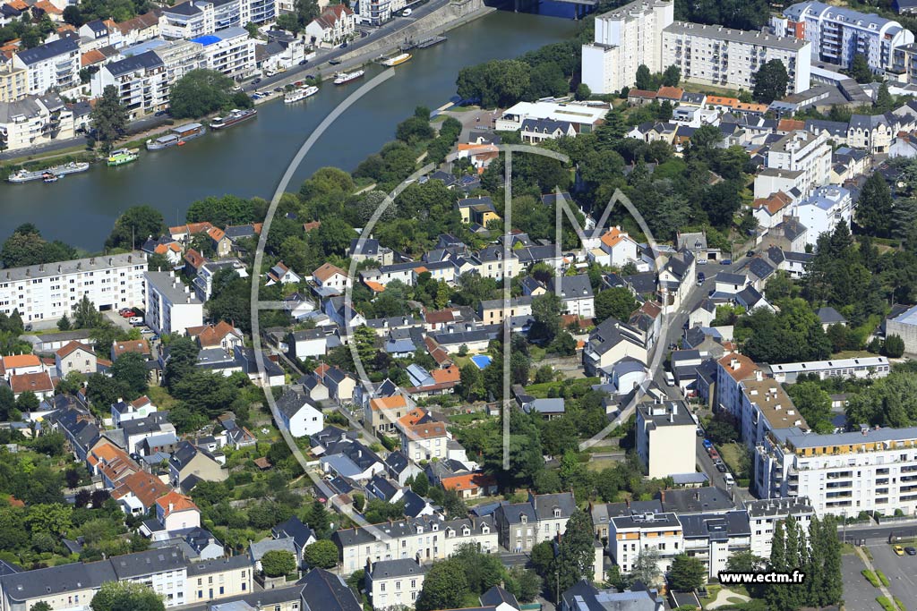 Photo arienne de Nantes (Quartier de la Basilique St-Donatien et St-Rogatien)