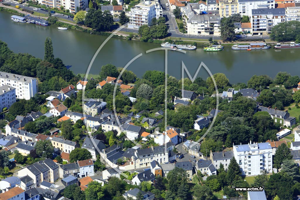 Photo arienne de Nantes (Quartier de la Basilique St-Donatien et St-Rogatien)
