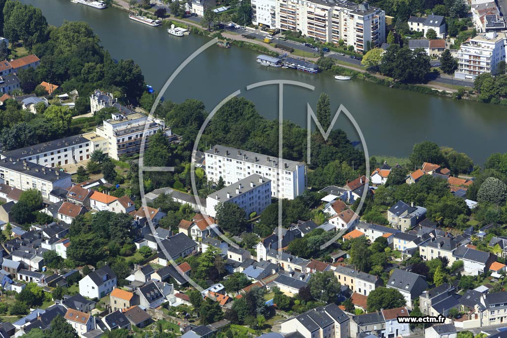 Photo arienne de Nantes (Quartier de la Basilique St-Donatien et St-Rogatien)