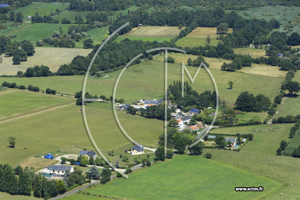 Photo arienne de Saint-Mars-du-Dsert (le Bas Fresne)